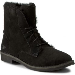Botki UGG - W Quincy 1012359 W/Blk. Kozaki damskie marki UGG. W wyprzedaży za 549.00 zł.