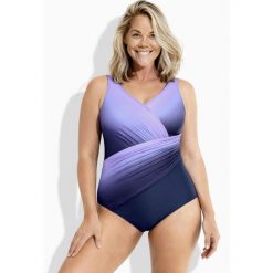 Damskie Strój kąpielowy cieniowanie drapowany miękkie miseczki z recyklingu. Niebieskie kostiumy jednoczęściowe damskie Ulla Popken, plus size, bez wzorów, z elastanu, sportowe, plus size. Za 279.99 zł.