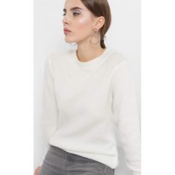Puszysty sweter. Brązowe swetry damskie Orsay, z dzianiny, z okrągłym kołnierzem. Za 79.99 zł.