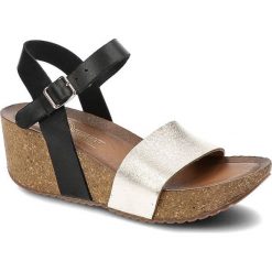 Czarne Sandały Lemar Skórzane Buty Damskie. Czarne klapki damskie Lemar, bez wzorów, ze skóry, bez obcasa, na koturnie, bez zapięcia. Za 199.00 zł.