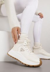 Beżowe Sneakersy Śniegowce Vices na Grubej Podeszwie z Trójkątną Ozdobą Filritisa. Brązowe śniegowce i trapery damskie Born2be. Za 109.99 zł.