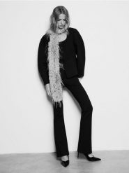 Szalik ze sztucznego futerka - brązowy. Brązowe szaliki i chusty damskie Reserved, bez wzorów. Za 99.99 zł.