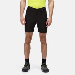 Spodenki Mountain Shorts II. Czarne krótkie spodenki sportowe męskie Regatta, m, bez wzorów, trekkingowe. W wyprzedaży za 218.80 zł.