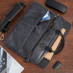 Torba męska skórzana na laptopa ramię komputer duża nubuk czarna Beltimore N04. Czarne torby na laptopa męskie bez wzorów, z nubiku. Za 329.90 zł.