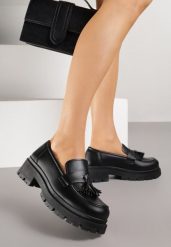 Czarne Mokasyny na Grubej Podeszwie z Frędzlami Sewolia. Czarne mokasyny damskie Born2be, z jeansu. Za 59.99 zł.