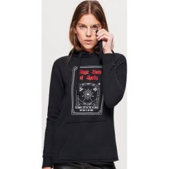 Bluza z motywem HALLOWEEN - Czarny. Bluzy damskie marki Cropp. W wyprzedaży za 39.99 zł.