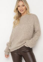 Beżowy Sweter o Klasycznym Prostym Kroju z Domieszką Wełny i Wiskozy Sezisya. Brązowe swetry damskie Born2be, na zimę, uniwersalny, z aplikacjami, z jeansu, eleganckie, bez kołnierzyka, bez ramiączek, długie, bez kaptura. Za 179.99 zł.