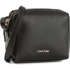 Torebka CALVIN KLEIN BLACK LABEL - Downton Small Cross K60K603902 001. Torebki do ręki damskie marki Calvin Klein Black Label. W wyprzedaży za 289.00 zł.