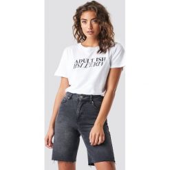 Astrid Olsen x NA-KD T-shirt Adult Ish - White. T-shirty damskie marki Astrid Olsen x NA-KD. Za 72.95 zł.