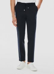 PAKO LORENTE – Granatowe spodnie garniturowe. Eleganckie spodnie męskie Pako Lorente, bez wzorów, z elastanu. Za 249.99 zł.