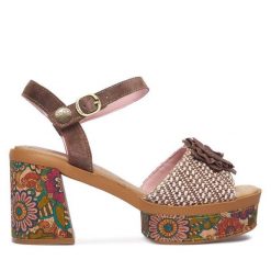 Sandały Laura Vita. Brązowe sandały damskie Laura Vita, bez wzorów, bez obcasa, na słupku, bez zapięcia. Za 399.99 zł.