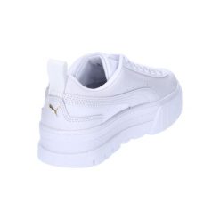 Buty do chodzenia damskie Puma Mayze Classic. Białe obuwie sportowe damskie Puma, bez wzorów, z gumy, trekkingowe. Za 464.30 zł.