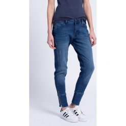 Pepe Jeans - Jeansy Flexy. Jeansy damskie marki Pepe Jeans. W wyprzedaży za 199.90 zł.