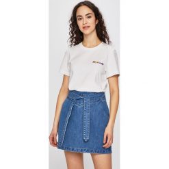 Miss Sixty - Top. Białe t-shirty damskie Miss Sixty, m, bez wzorów, z bawełny, casualowe, bez kołnierzyka. W wyprzedaży za 89.90 zł.