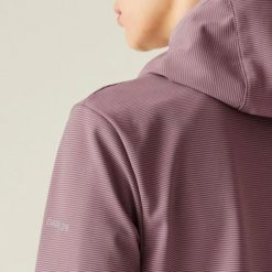 Damska kurtka wodoodporna Dare 2B Iced Softshell. Fioletowe kurtki damskie Dare 2b, bez wzorów, z elastanu, bez kaptura. Za 271.00 zł.