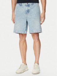 BOSS Szorty jeansowe Sandrew 50559031 Niebieski jasny Regular Fit. Niebieskie szorty męskie Boss, m, bez wzorów, z bawełny. Za 599.99 zł.
