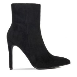 Botki DeeZee. Czarne botki damskie DeeZee, bez obcasa, na szpilce, bez zapięcia. Za 199.99 zł.