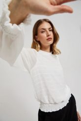 Elegancka koszula z bufiastymi rękawami biała. Białe koszule damskie MOODO, s, bez wzorów, z poliesteru, eleganckie, bez kołnierzyka. W wyprzedaży za 69.99 zł.