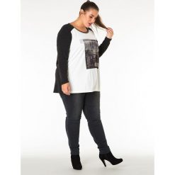 Koszulka w kolorze czarno-białym. T-shirty damskie marki Yesta, Colletta, Ivy Bella. W wyprzedaży za 98.95 zł.
