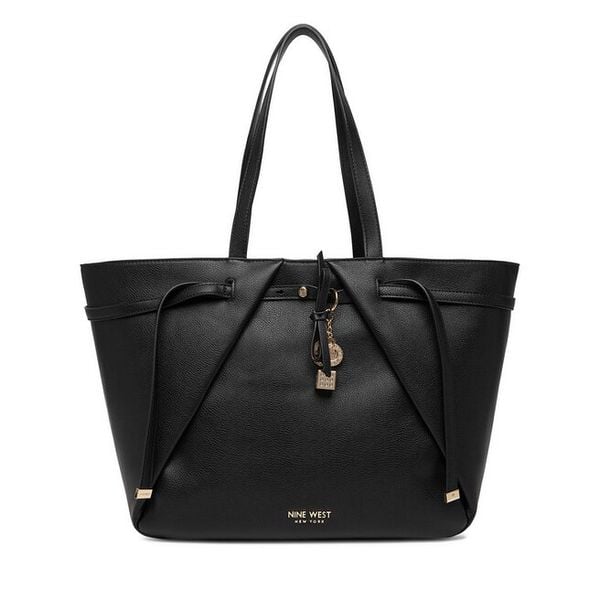 Torebka Nine West. Czarne torebki do ręki damskie Nine West, bez wzorów, bez dodatków. Za 249.99 zł.