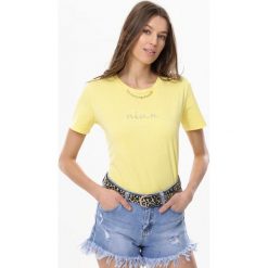 Żółty T-shirt Inexistence. Żółte t-shirty damskie Born2be, l, bez wzorów, z dzianiny, bez kołnierzyka. Za 29.99 zł.