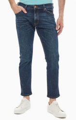 WRANGLER SPODNIE MĘSKIE LARSTON GREEN ECHO W18S21205 112127413. Zielone spodnie materiałowe męskie Wrangler, l, bez wzorów, z jeansu. W wyprzedaży za 119.99 zł.
