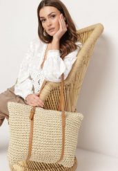 Jasnobeżowa Pleciona Torebka Shopper z Rączkami Zapinana na Suwak Alulasa. Brązowe torebki shopper damskie Born2be, bez wzorów, eleganckie, bez dodatków. Za 119.99 zł.