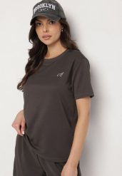 Ciemnoszary T-shirt z Małym Haftem Natavira. Szare bluzki damskie Born2be, l, bez wzorów, z jeansu, eleganckie, bez kołnierzyka. Za 29.99 zł.