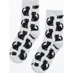 Skarpetki z aplikacją - Jasny szary. Szare skarpety damskie Cropp, z aplikacjami. Za 14.99 zł.