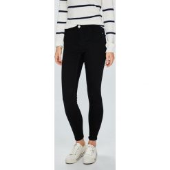 Review - Jeansy. Jeansy damskie marki Review. W wyprzedaży za 129.90 zł.