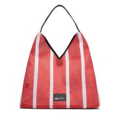 Torebka Karl Lagerfeld Jeans. Torebki do ręki damskie Karl Lagerfeld Jeans, bez wzorów, z jeansu, bez dodatków. Za 329.99 zł.