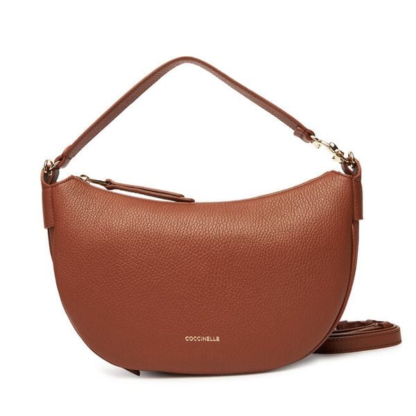 Torebka Coccinelle. Brązowe torebki do ręki damskie Coccinelle, bez wzorów, klasyczne, bez dodatków. Za 979.00 zł.