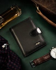 Portfel skórzany Peterson [DH] PTN 303Z-CA czarny. Czarne portfele męskie Peterson, bez wzorów, ze skóry. Za 105.99 zł.