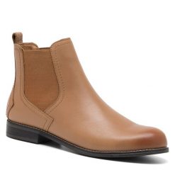 Botki Lasocki. Brązowe botki damskie Lasocki, bez obcasa, na płaskiej podeszwie, bez zapięcia. Za 199.99 zł.