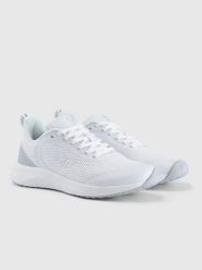 Obuwie sportowe treningowe damskie białe 4F Biały 37. Białe obuwie sportowe damskie Under Armour, bez wzorów, z gumy. Za 249.99 zł.