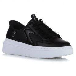 Buty do chodzenia damskie Skechers Cordova Classic New Slip ins. Czarne trampki i tenisówki damskie Skechers, bez wzorów, z materiału, bez zapięcia. Za 418.00 zł.