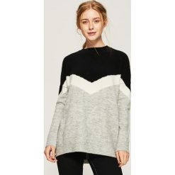 Sweter w bloki kolorów - Czarny. Czarne swetry damskie Sinsay. Za 69.99 zł.