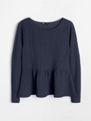 Bluzka z ozdobnymi falbanami - granatowy. Niebieskie bluzki damskie Sinsay, l, bez wzorów, bez kołnierzyka, bez ramiączek. Za 39.99 zł.