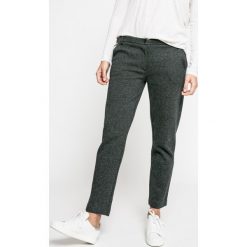 Marc O'Polo - Spodnie. Szare spodnie materiałowe damskie marki Marc O'Polo, z bawełny. W wyprzedaży za 299.90 zł.
