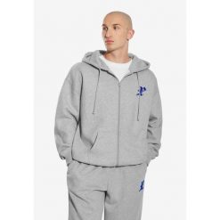 Bluza sportowa męska Prosto Gothic P z kapturem. Szare bluzy męskie Prosto., m, bez wzorów, z kapturem. Za 309.99 zł.