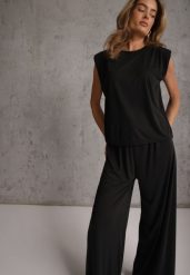 Czarny Lejący Komplet Letni z Wiskozą Bluzka i Spodnie Wide Leg Nanassa. Czarne spodnie materiałowe dla dziewczynek Renee, na lato, bez wzorów, z tkaniny. Za 139.99 zł.