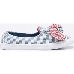 Converse - Tenisówki. Trampki i tenisówki damskie marki Converse. W wyprzedaży za 199.90 zł.