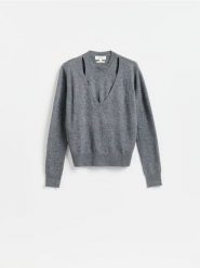 Wełniany sweter - ciemnoszary. Szare swetry damskie Reserved, l, bez wzorów, z dzianiny, bez kołnierzyka, bez ramiączek, bez kaptura. Za 199.99 zł.