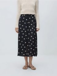 Spódnica midi z wiskozy - czarny. Czarne spódnice damskie Reserved, l, bez wzorów, z wiskozy, midi, rozkloszowane. Za 99.99 zł.