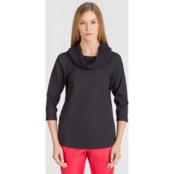 CZARNA BLUZKA TWINSET Z GOLFEM. Czarne bluzki damskie Twinset, bez wzorów, z tkaniny, bez kołnierzyka, bez ramiączek. Za 309.50 zł.