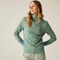 Damska elastyczna warstwa środkowa z zamkiem błyskawicznym. Niebieskie bluzy sportowe damskie Dare 2b, bez wzorów, bez kaptura, narciarskie. W wyprzedaży za 109.99 zł.