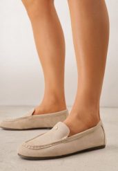 Jasnobeżowe Mokasyny VICES z Wkładką ze Skóry Naturalnej i Metalicznym Elementem Alcimene. Brązowe mokasyny damskie Renee, z materiału. Za 79.99 zł.