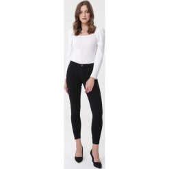 Czarne Jeansy Genua. Czarne jeansy damskie Born2be. Za 79.99 zł.