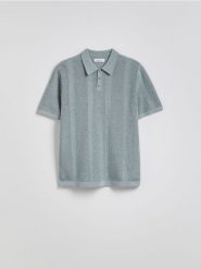 Ażurowy sweter polo - morski. Zielone swetry przez głowę męskie Reserved, l, w ażurowe wzory, z dzianiny, bez kołnierzyka. W wyprzedaży za 69.99 zł.