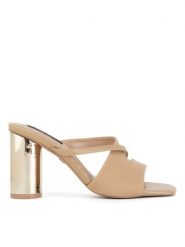 Nine West Klapki WSS21562-01 Beżowy. Brązowe klapki damskie Nine West, bez wzorów, z materiału, bez obcasa. Za 119.99 zł.